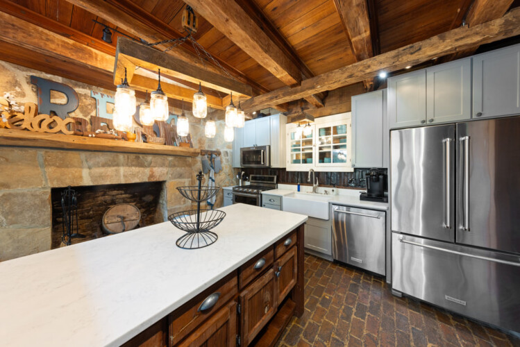 guntersville lake cabins