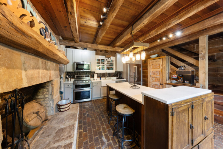 guntersville lake cabins