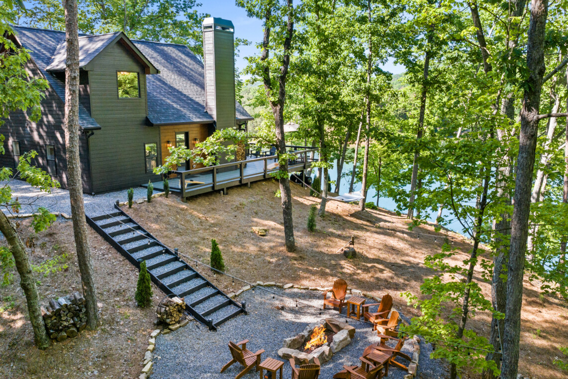 Lakehouse Rentals