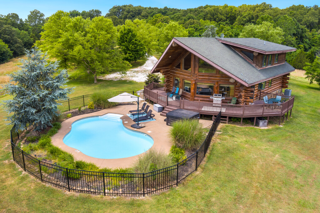 Photo inspiration: Fresh Look at Cabin Rentals Northwest Arkansas Log Cabin W Private Pool