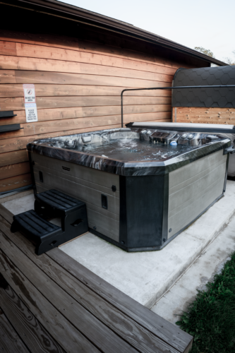 wisconsin dells cabin rentals with hot tub
