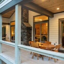 lakefront north georgia cabin