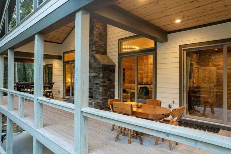 lakefront north georgia cabin