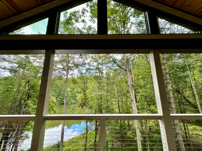 lakefront north georgia cabin