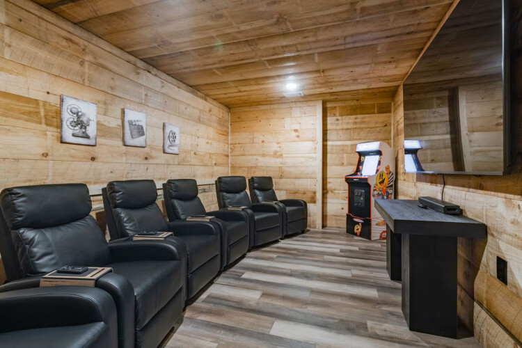 lakefront north georgia cabin