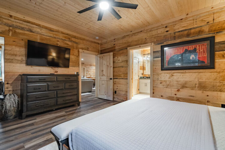 lakefront north georgia cabin
