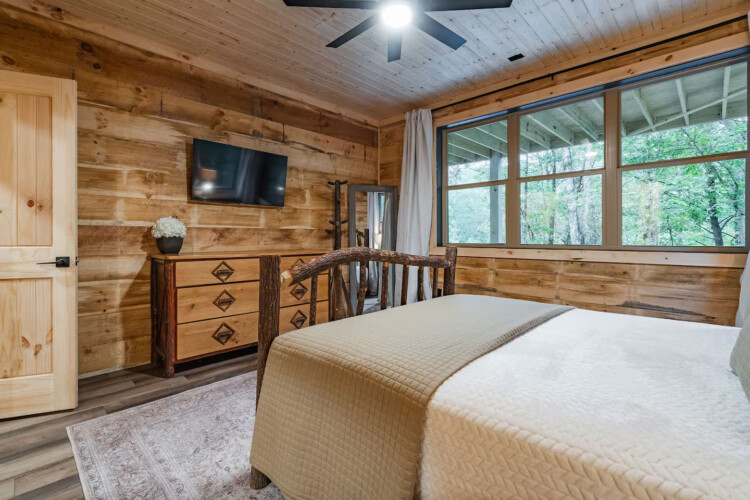 lakefront north georgia cabin