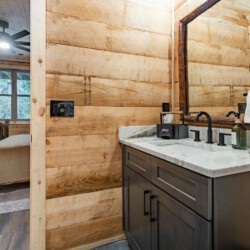 lakefront north georgia cabin
