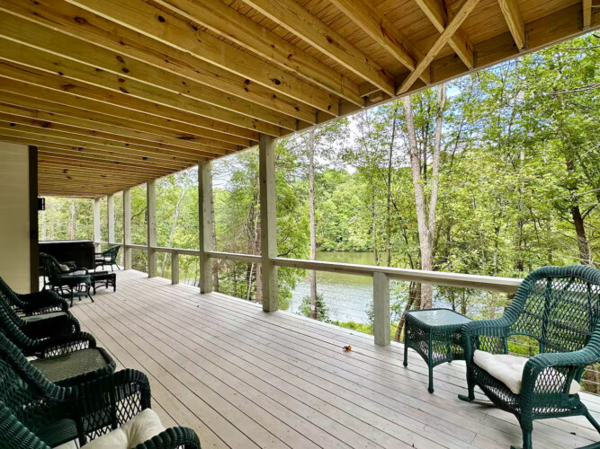 lakefront north georgia cabin