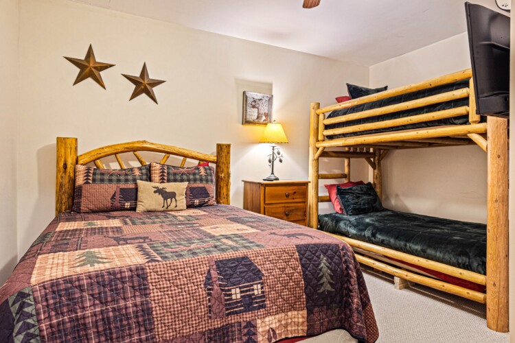 cabin rentals nearby lake blue ridge