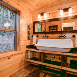 saluda cabin rentals