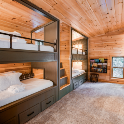saluda cabin rentals