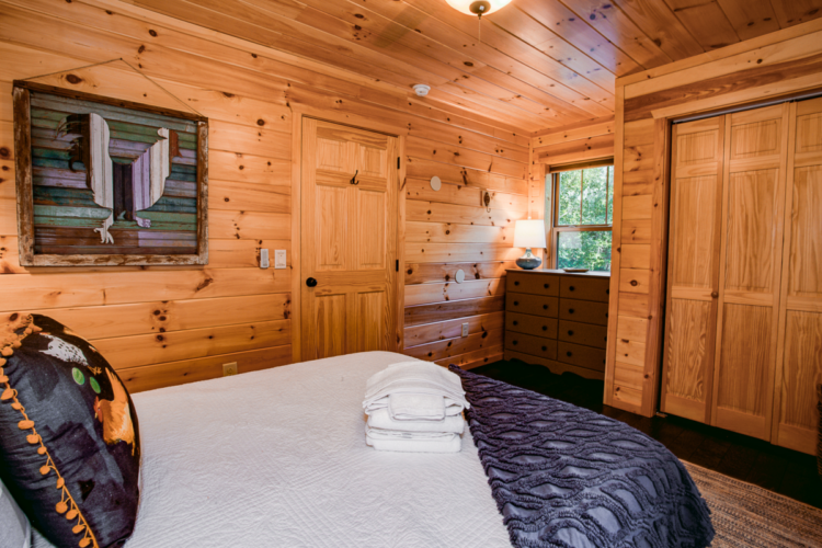 saluda cabin rentals