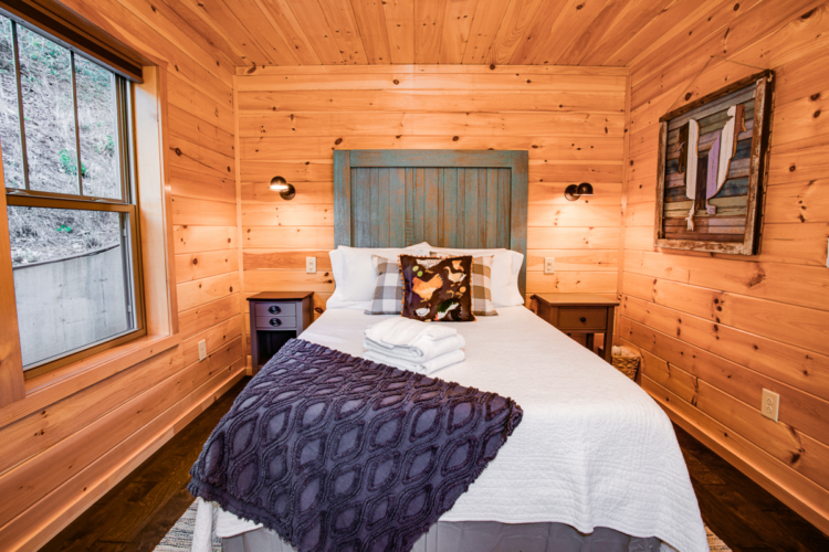 saluda cabin rentals