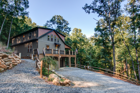 saluda cabin rentals
