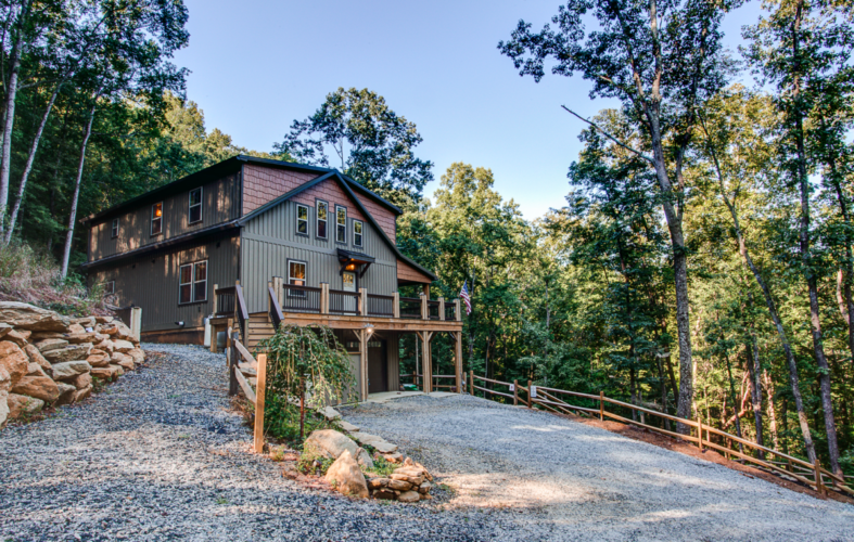 saluda cabin rentals