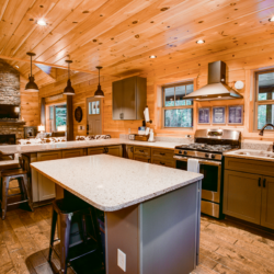 saluda cabin rentals