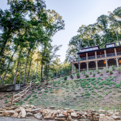 saluda cabin rentals