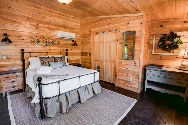 saluda cabin rentals