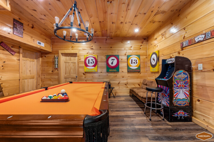 cabin rentals for large groups in pigeon forge