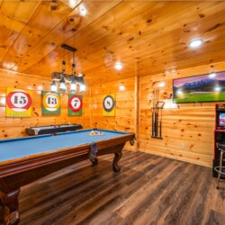 cabin rentals for large groups in pigeon forge