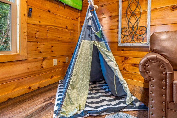 cabin rentals for large groups in pigeon forge