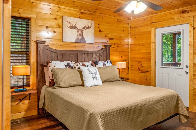 cabin rentals for large groups in pigeon forge