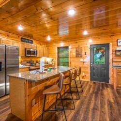 cabin rentals for large groups in pigeon forge