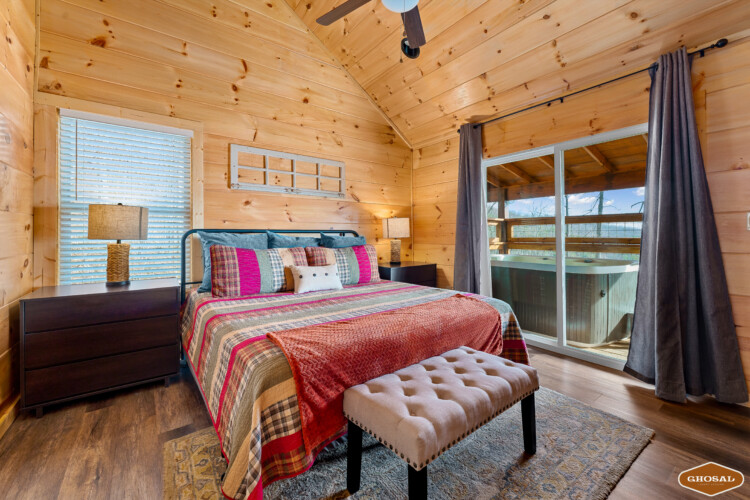 cabin rentals for large groups in pigeon forge