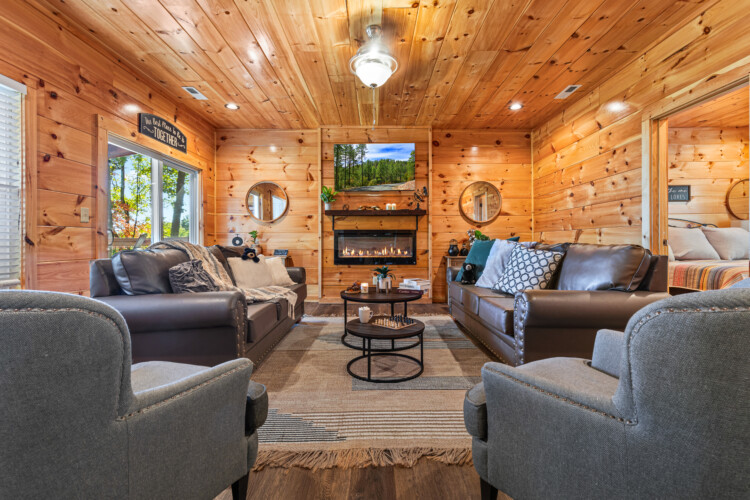 cabin rentals for large groups in pigeon forge