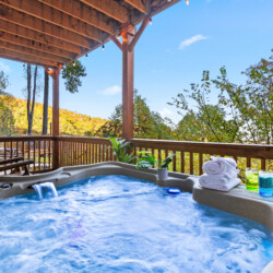 cabin rentals for large groups in pigeon forge