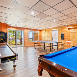 cabin rentals for large groups in pigeon forge