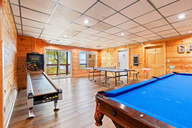 cabin rentals for large groups in pigeon forge