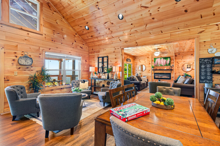 cabin rentals for large groups in pigeon forge
