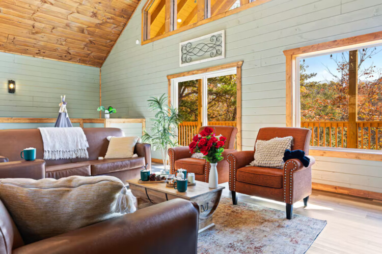gatlinburg cabins with indoor private pools