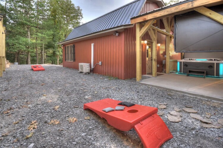 romantic cabin near downtown blue ridge ga