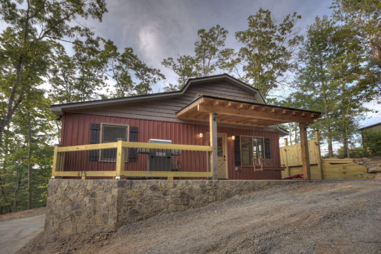 romantic cabin near downtown blue ridge ga