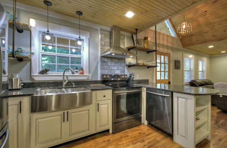 cabin near downtown blue ridge georgia