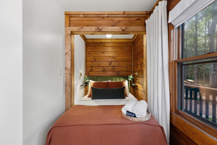 pet friendly cabins in ellijay ga