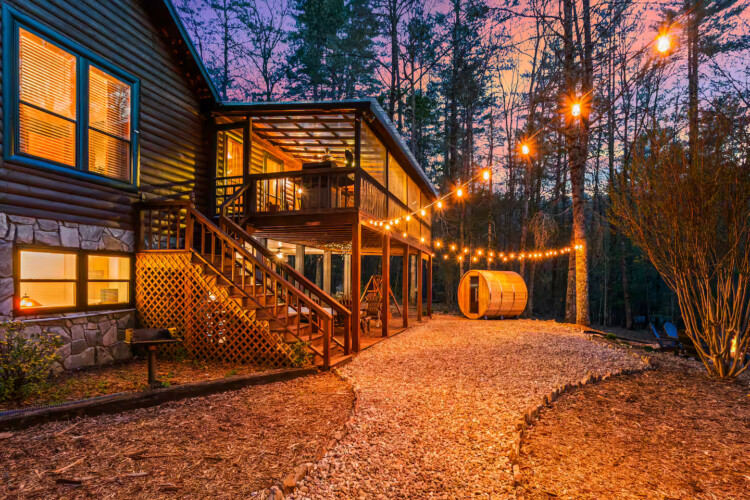 cabins on fightingtown creek with sauna
