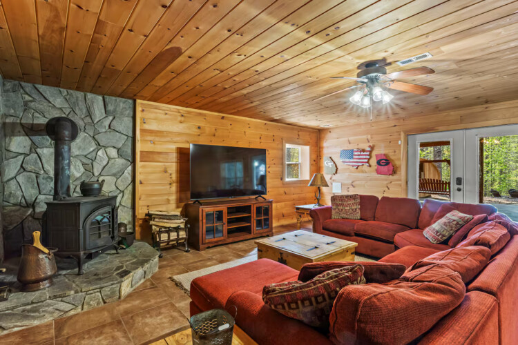 cabins on fightingtown creek with sauna