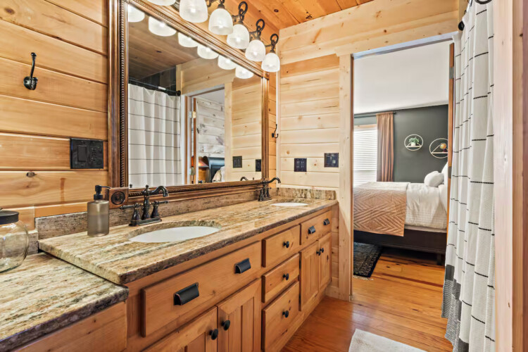 cabins on fightingtown creek with sauna