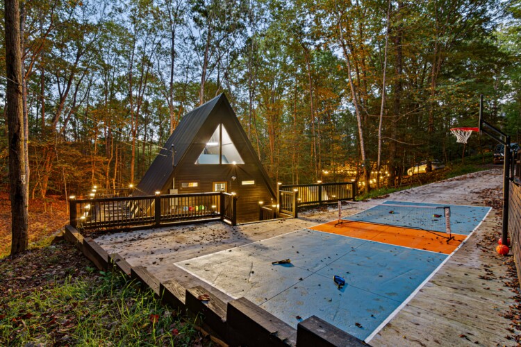 blue ridge ga a-frame cabin with private pickleball court and sauna