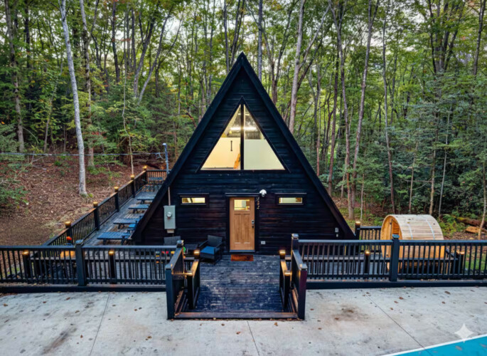 blue ridge ga a-frame cabin with private pickleball court and sauna