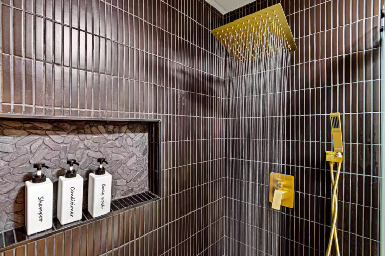 blue ridge ga a-frame cabin with private pickleball court and sauna