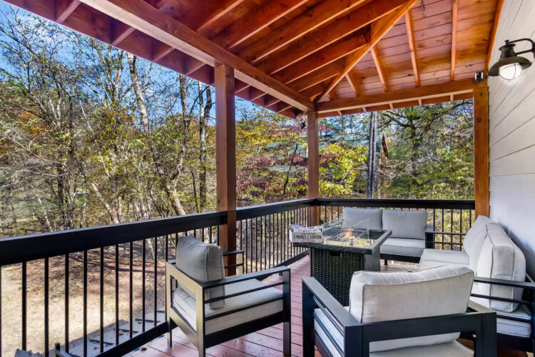 cabins in ellijay ga on river