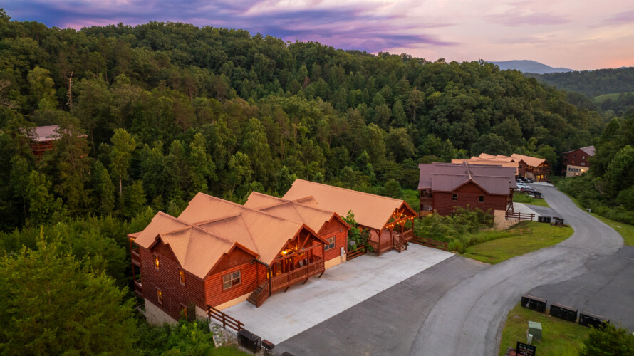 8 bedroom cabins in gatlinburg tn