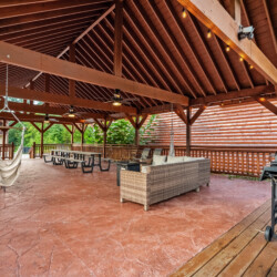 8 bedroom cabins in gatlinburg tn