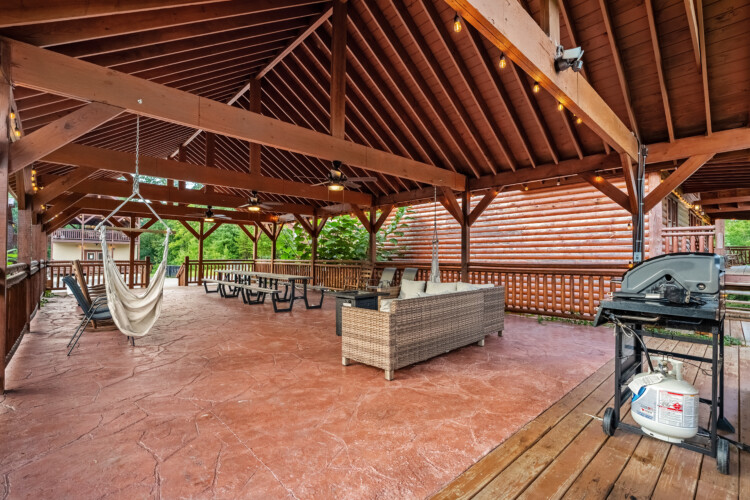 8 bedroom cabins in gatlinburg tn