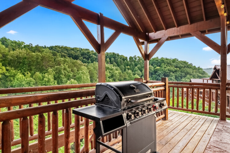 8 bedroom cabins in gatlinburg tn